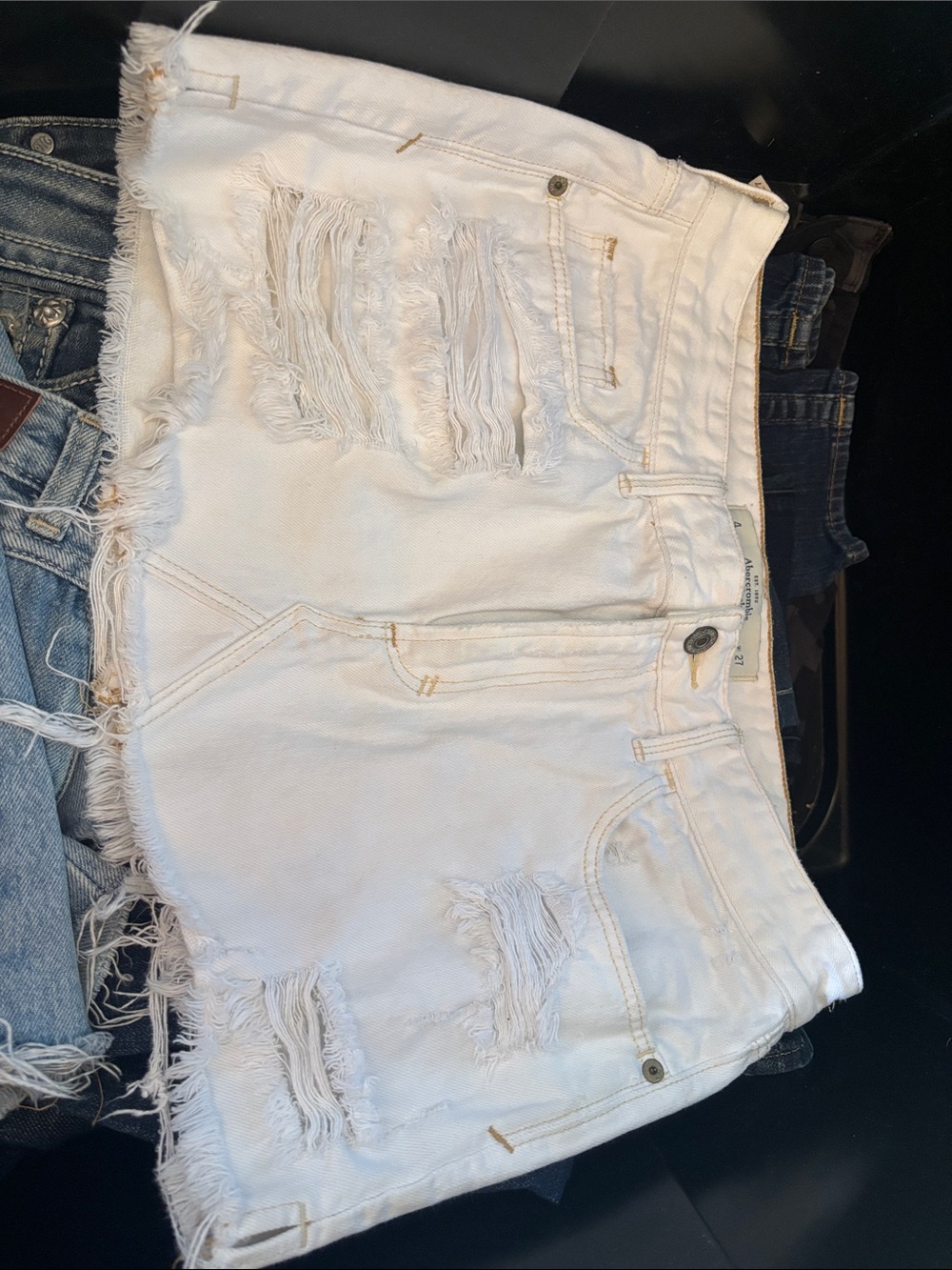 Abercrombie & ditch White Distressed Denim Skirt - Women sz 4
